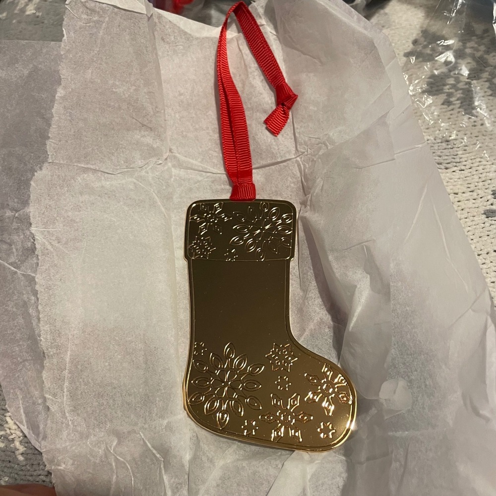 Things Remembered‎ Christmas Stocking Metal Ornament gold-tone snowflake New